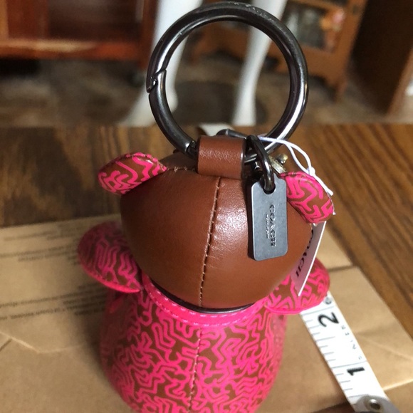 Coach x Keith Haring Pink designer Bear RARE - Picture 3 of 5